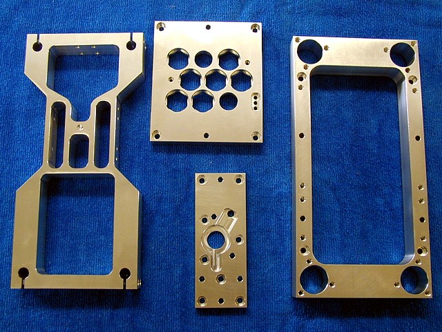 PLAQUE ET SUPPORT EN ALUMINIUM